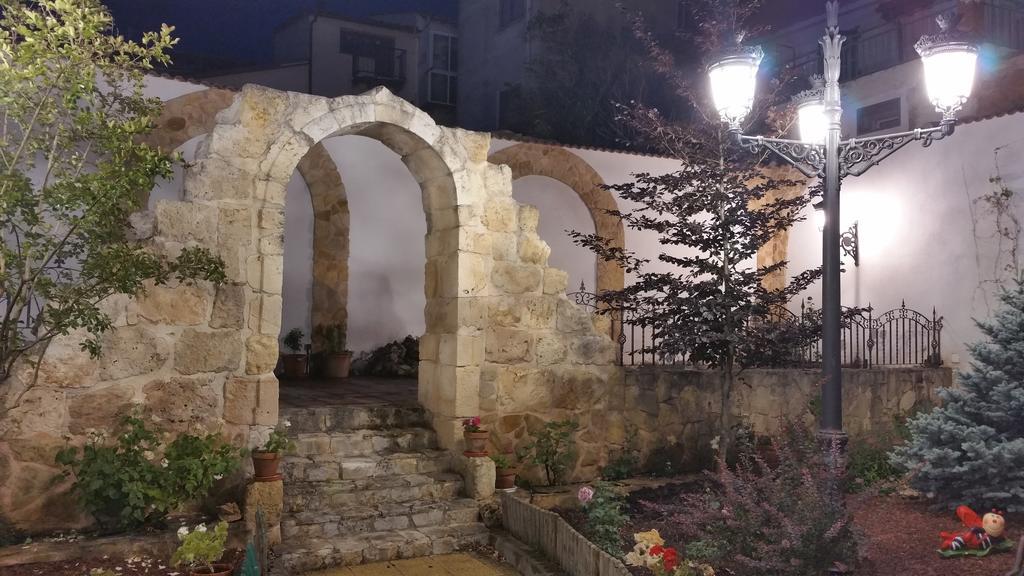 Отель La Hacienda De Mi Senor Лерма Экстерьер фото